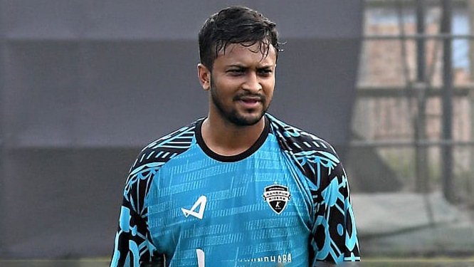 ক্ষুব্ধ সাকিব বললেন, গুঞ্জন গুঞ্জনই থাকুক