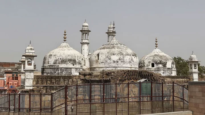 জ্ঞানবাপী মসজিদের বেসমেন্টে চলবে পূজা, মুসলমানদের আবেদন প্রত্যাখ্যান