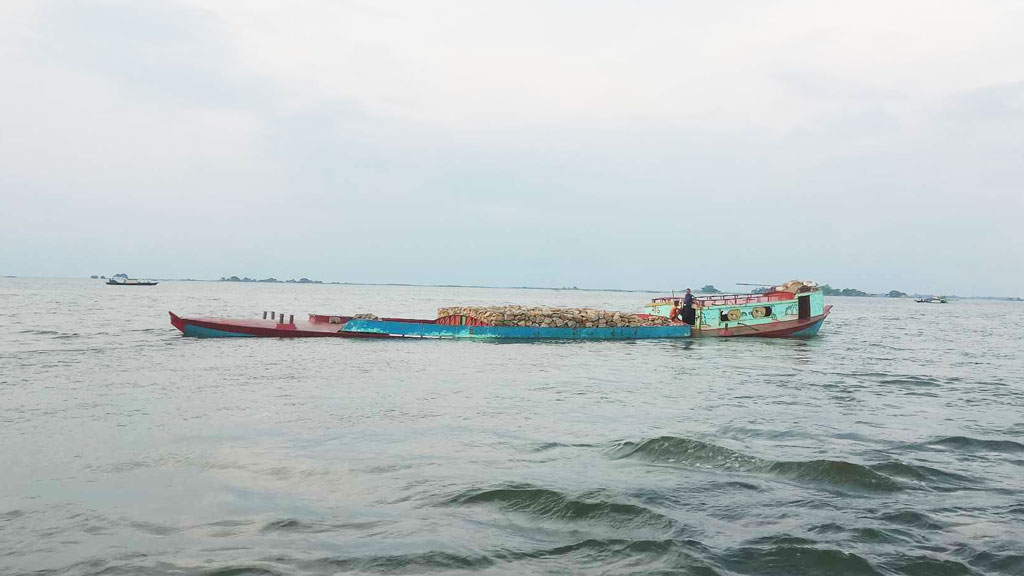 হাওরে নিখোঁজের দুই দিন পর নৌযানচালকের মরদেহ উদ্ধার