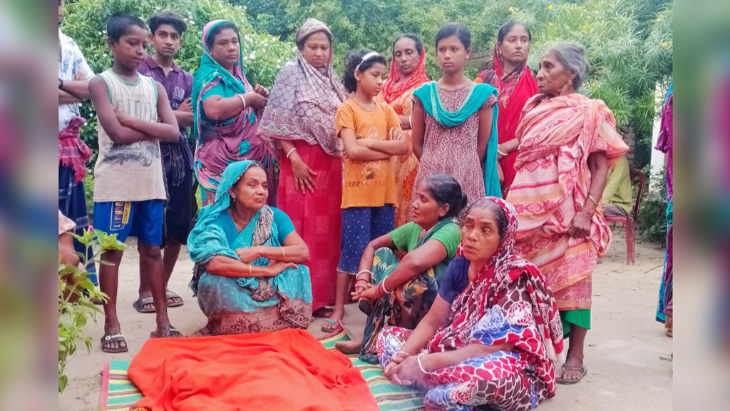 কেশবপুরে ঘুমন্ত স্কুলছাত্রীকে সাপের কামড়, ২ ওঝার ঝাড়া শেষে মৃত্যু