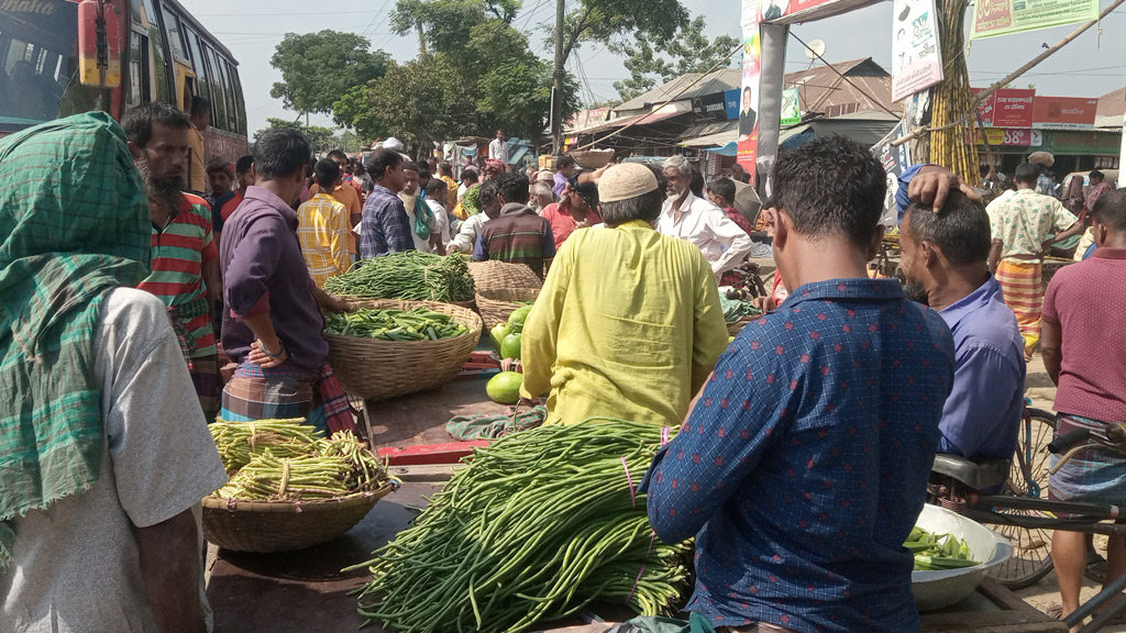 নিত্যপণ্যের দামে নাভিশ্বাস