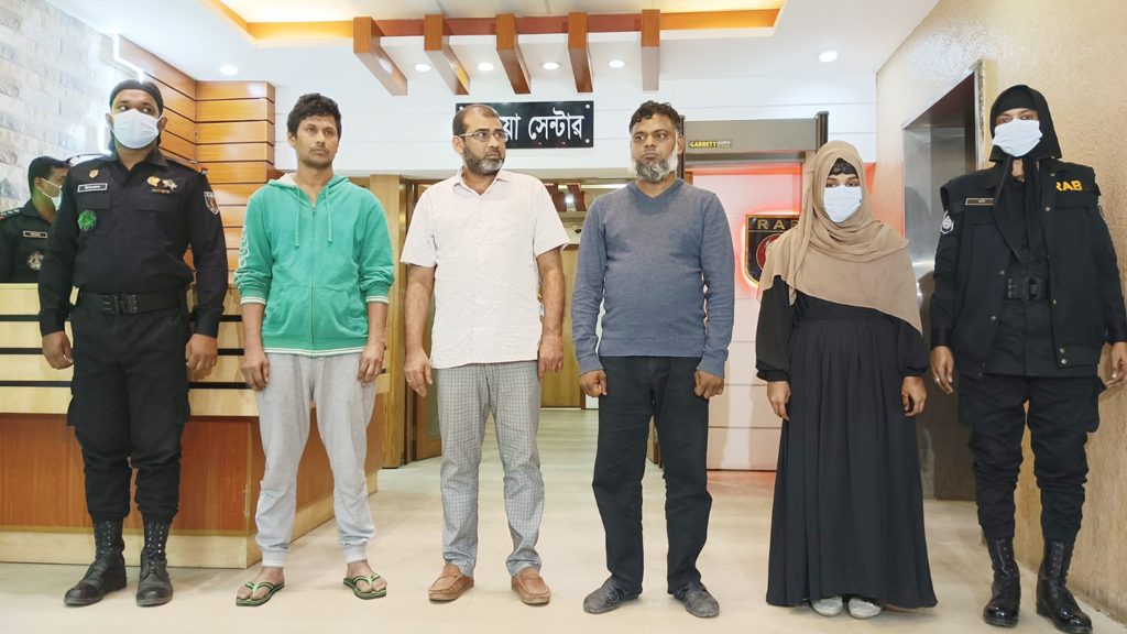 ডিশ ব্যবসার আড়ালে জমি দখল ও মাদক কারবার চালাতেন কালা জরিপ