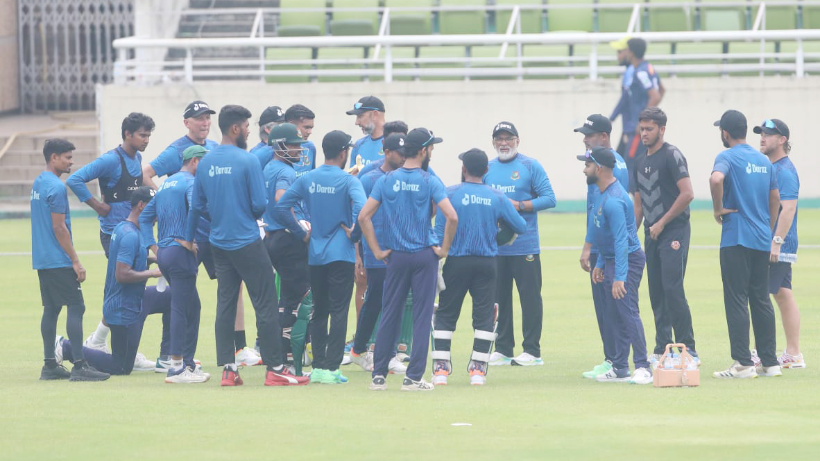 ভালো শুরু আর শেষের দীক্ষা দিচ্ছেন হাথুরু