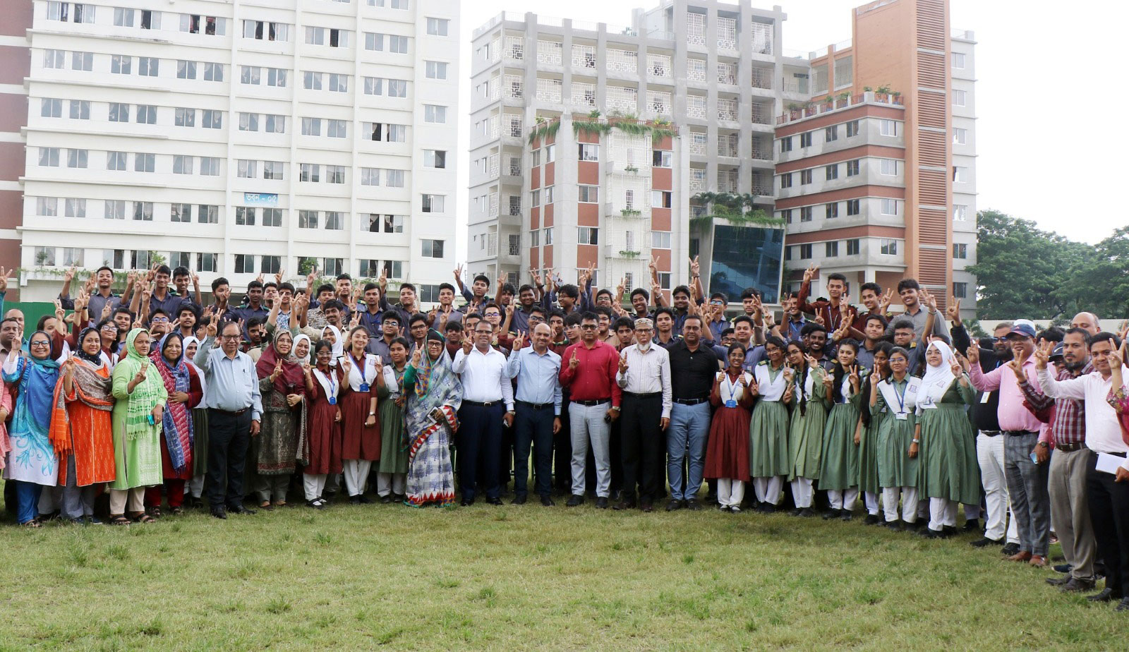 মাইলস্টোন কলেজে পাসের হার ৯৭.২১ শতাংশ