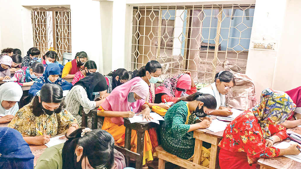 উদ্বেগজনক শিক্ষাব্যবস্থা