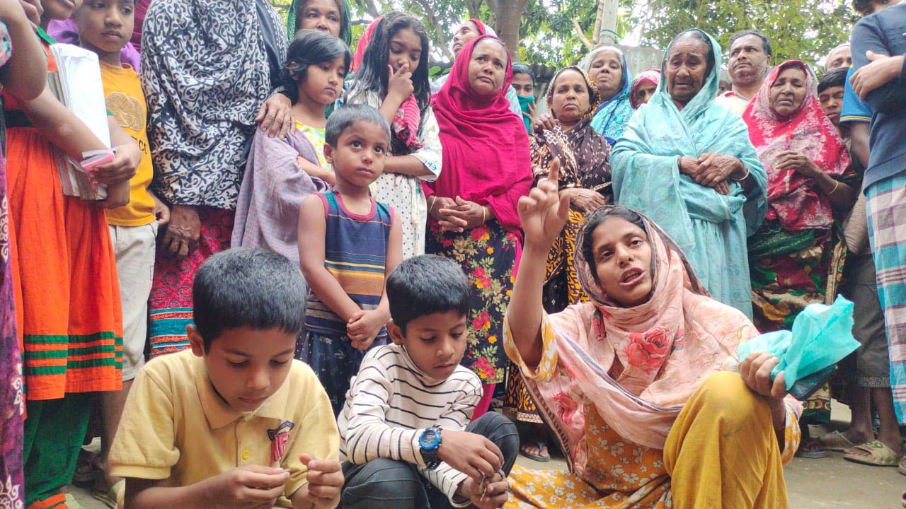 বাকিতে সিগারেট না দেওয়ায় দোকানিকে ছুরিকাঘাতে হত্যা