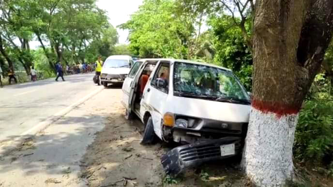 গোপালগঞ্জে সড়ক দুর্ঘটনায় ২ শিক্ষার্থীর মৃত্যু