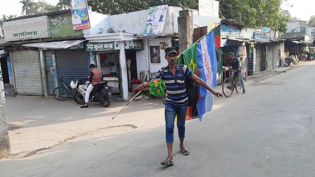 ৩২ দিনে ৮ লাখ টাকার পতাকা বিক্রি, দাবি জিয়ার