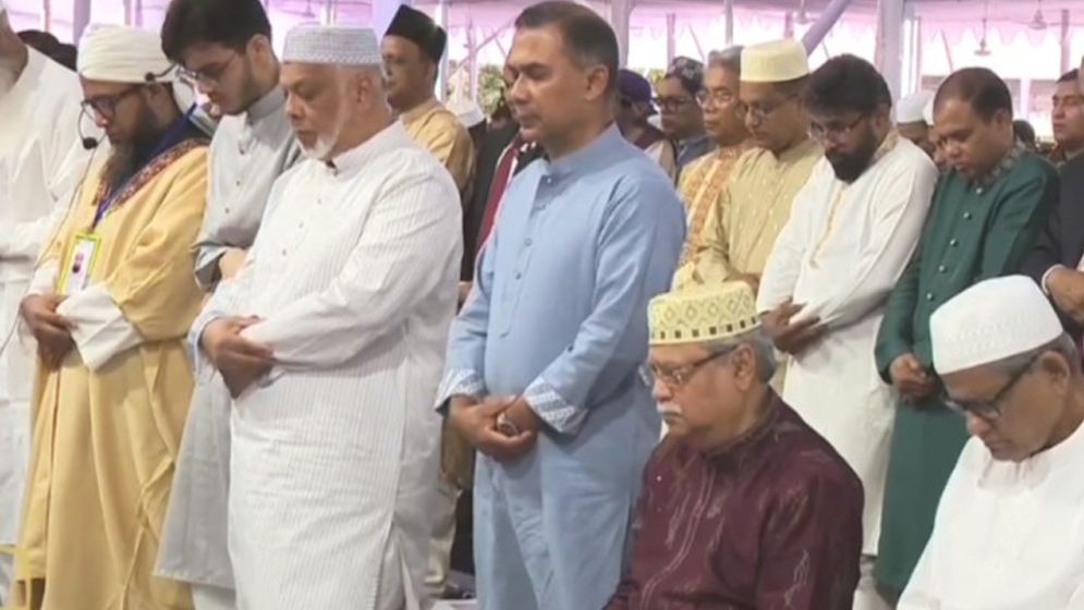জাতীয় ঈদগাহের প্রধান জামাতে ঈদের নামাজ পড়লেন রাষ্ট্রপতি ও প্রধানমন্ত্রী