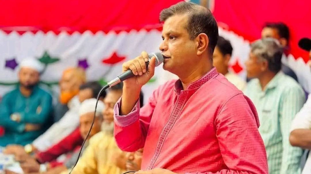 ‘আমি যে মাপের লোক, আমারে সে মাপের অস্ত্র দিয়া ফাঁসাইতি’