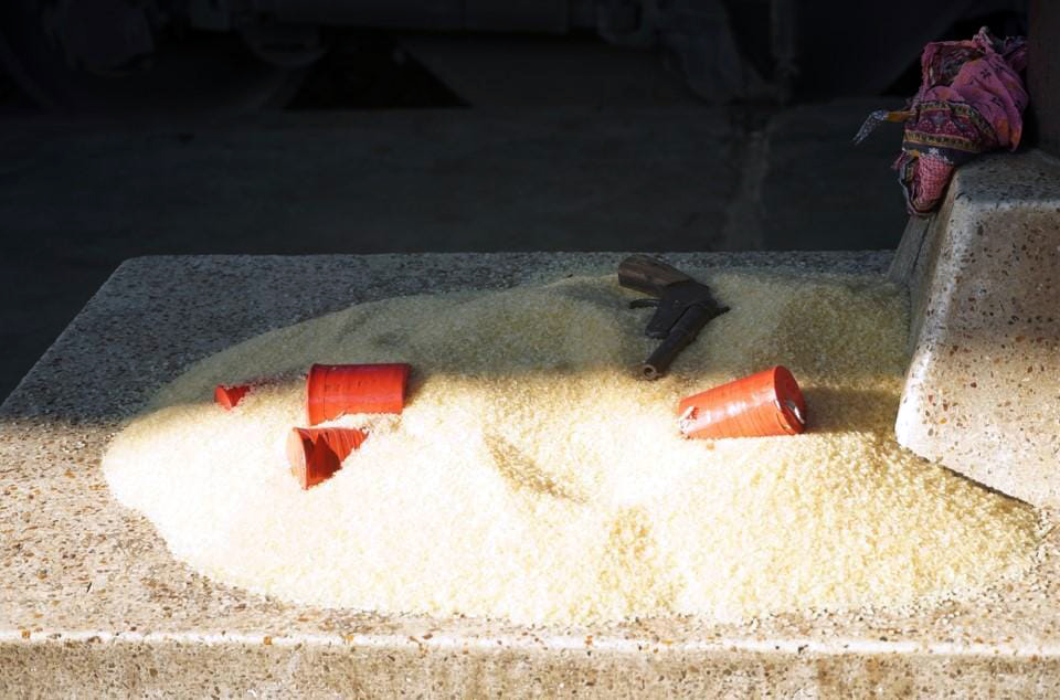 বিমানবন্দর রেলস্টেশনে আন্তনগর ট্রেনে চালের বস্তায় পিস্তল, বুলেট ও ককটেল