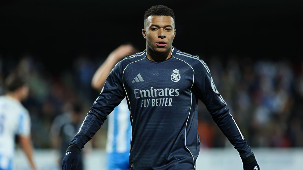 রোনালদোর রেকর্ড ভাঙার আরও কাছে এমবাপ্পে, বেঁচে গেল রিয়াল