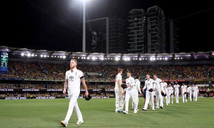 অ্যাশেজ হার ঠেকাতে ইংল্যান্ড একাদশে আছেন কারা