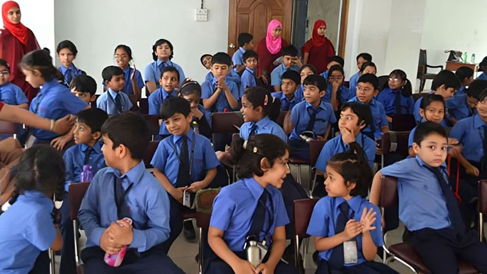 রমজানে ইংলিশ মিডিয়াম স্কুল বন্ধ রাখার নির্দেশ