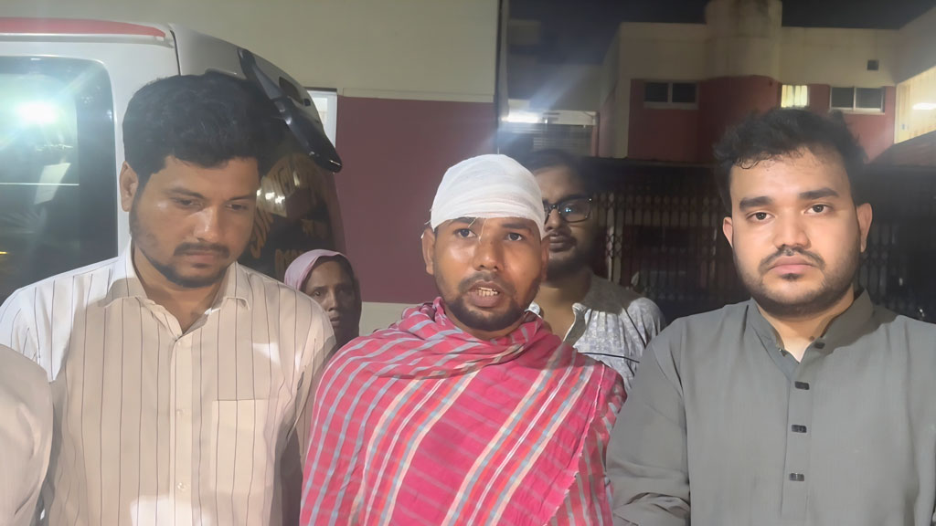 অবৈধ মাটি কাটার প্রতিবাদ করায় এনসিপি নেতার ওপর হামলা