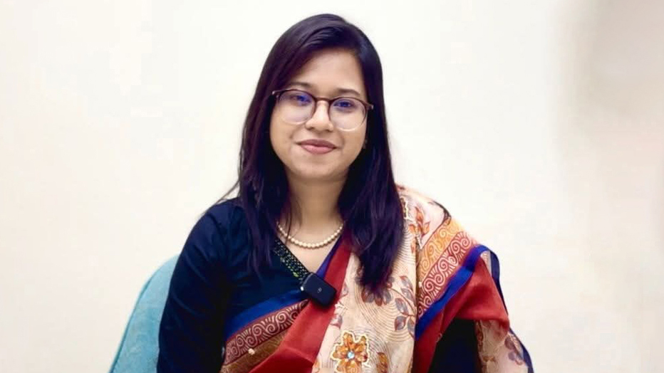 মনিরা শারমিনের মনোনয়নপত্র স্থগিত