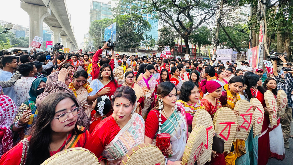 পয়লা বৈশাখে এনসিপির বর্ণিল শোভাযাত্রা, ছিল গানের আয়োজন ও মেলা