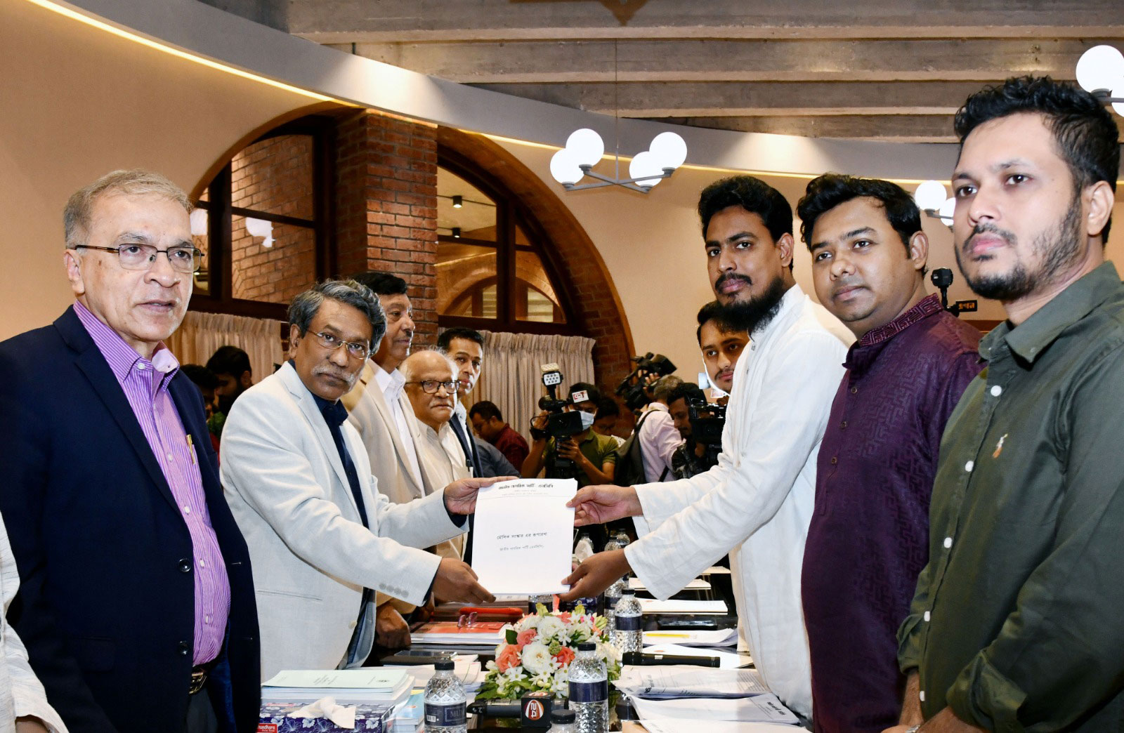 রাষ্ট্রের মৌলিক সংস্কারের রূপরেখা দিয়েছে এনসিপি
