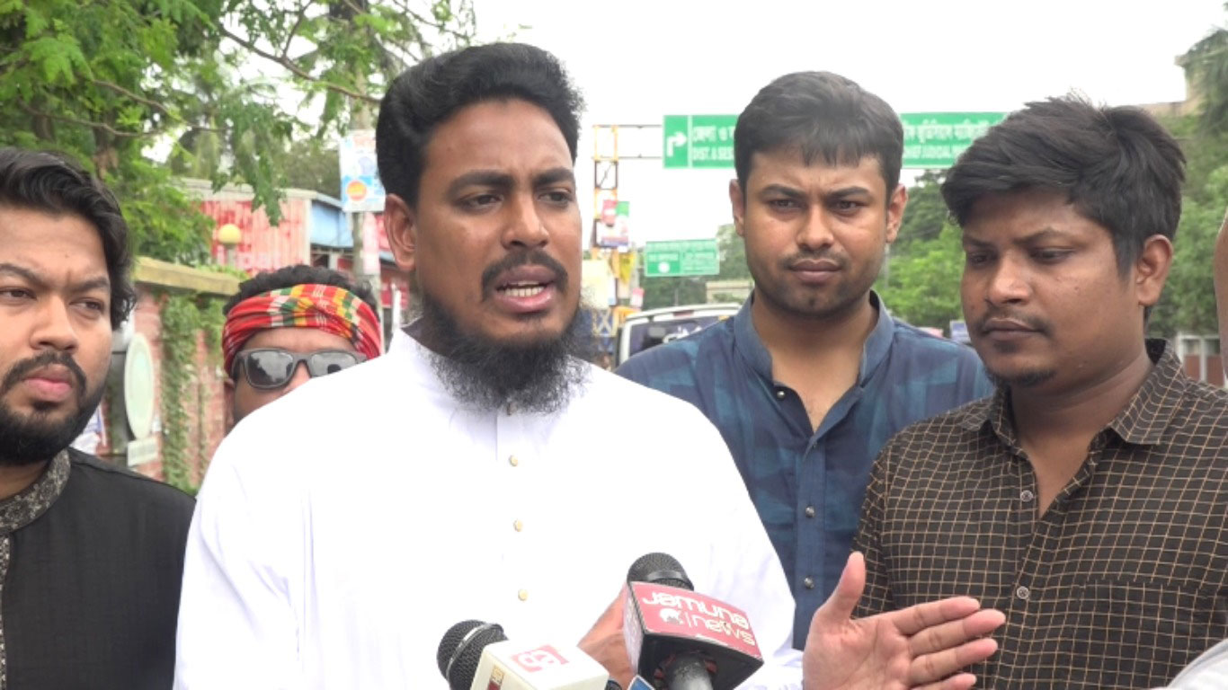 সন্ত্রাস-অর্থনির্ভর রাজনীতি নয়, আমরা চাই জনমানুষের রাজনীতি: আখতার হোসেন