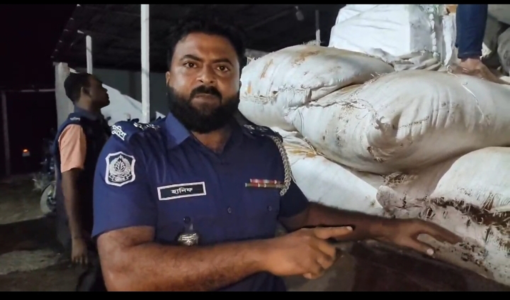 নেত্রকোনায় ঘুষের দর-কষাকষির অডিও ভাইরাল: এসআই প্রত্যাহার, ওসি বদলি