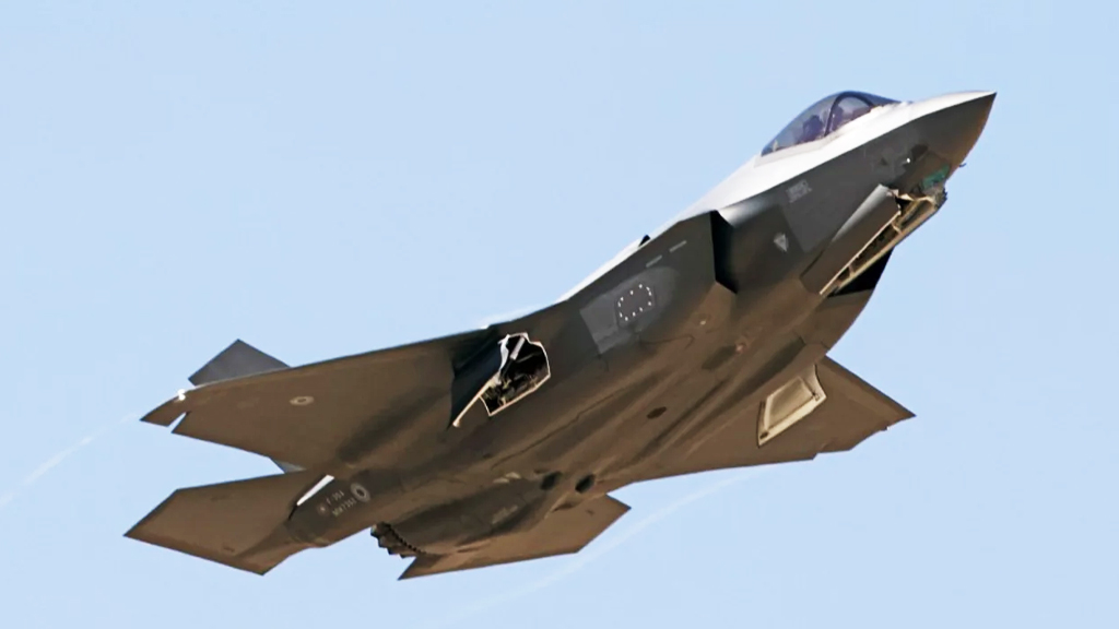 ইরানের আকাশে ক্ষতিগ্রস্ত যুক্তরাষ্ট্রের ১০০ মিলিয়ন ডলারের যুদ্ধবিমান