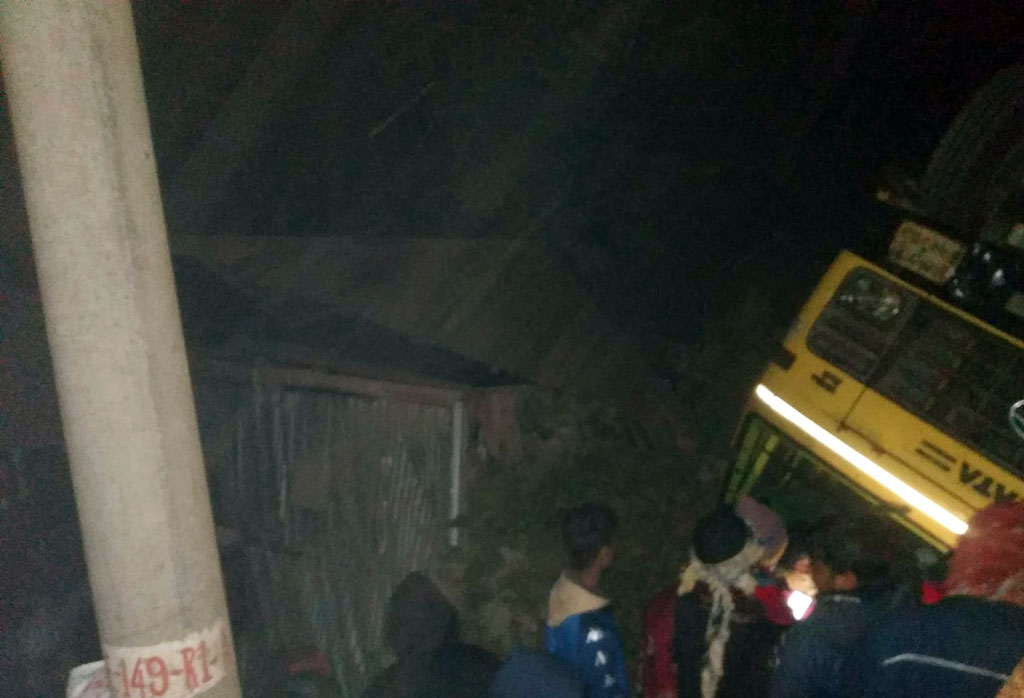 মায়ের হাতে পিঠা খাওয়া হলো না মোরসালিনের
