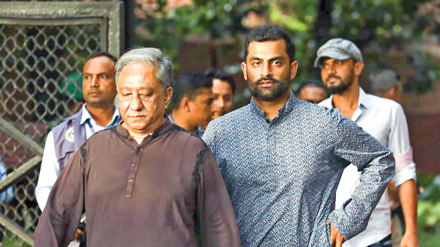 এ সম্পর্ক নিয়ে চলা যায় না