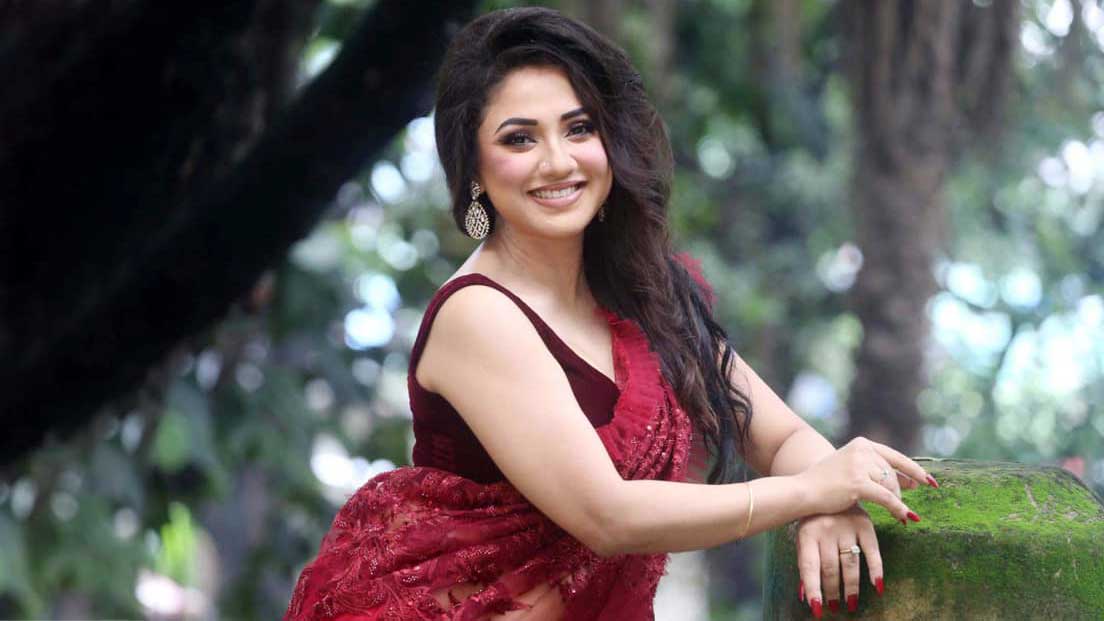 ছয় বছর পর দ্বিতীয় ছবিতে সোনিয়া