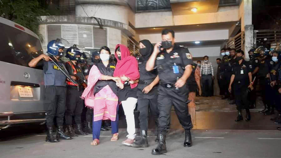 আশিষ চৌধুরীর সঙ্গে আটক ২ নারী, নেওয়া হয়েছে র‍্যাব সদর দপ্তরে