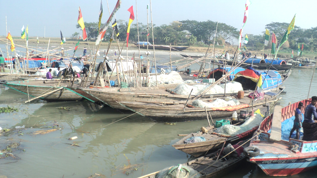 জেলেপাড়ায় ঈদের ঝিলিক