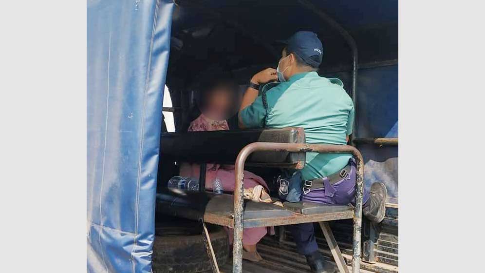 কর্ণফুলীতে ঝাঁপ দিয়ে আত্মহত্যার চেষ্টা, কিশোরীকে বাঁচাল জনতা