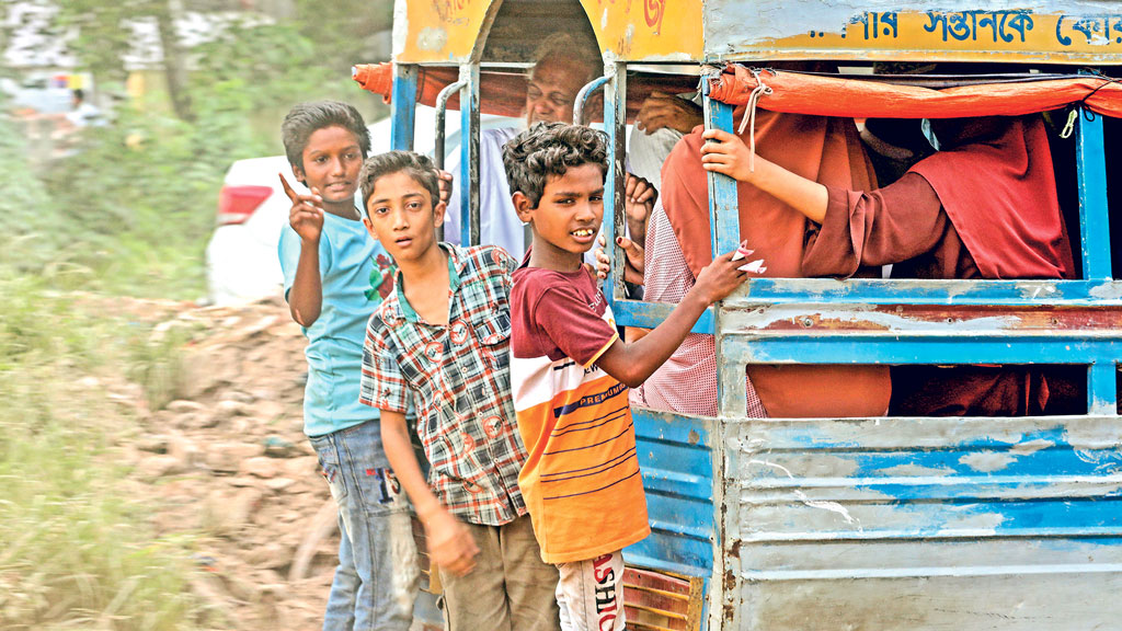 শিশু হওয়াটাই যেখানে কাজ পাওয়ার যোগ্যতা