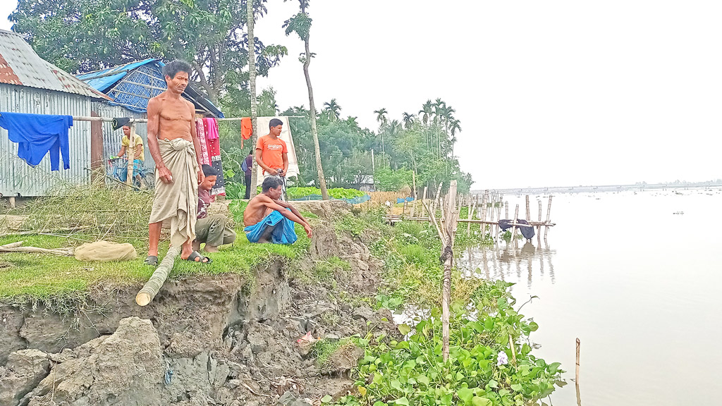 তিস্তার ভাঙন আতঙ্কে ১৪ গ্রামের বাসিন্দারা