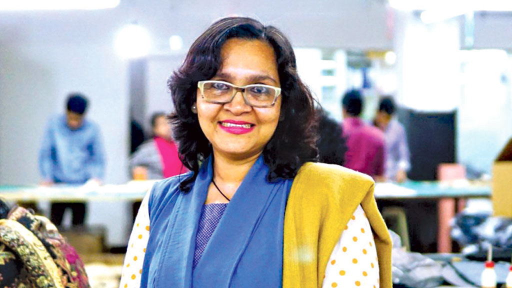 তাসলিমা মিজি  ও তাঁর গুটিপা
