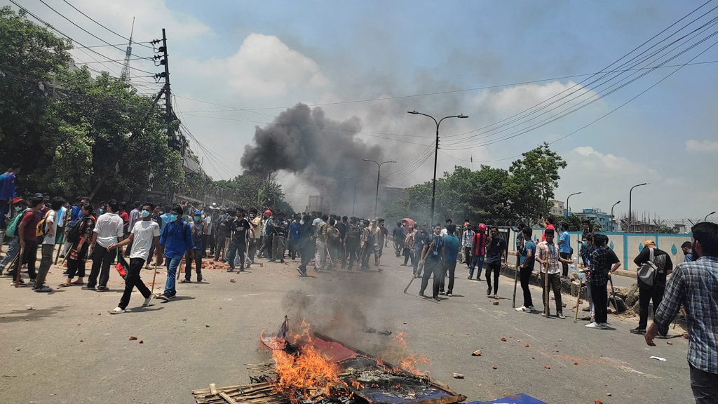 কোটা সংস্কার নিয়ে বিক্ষোভে সহিংসতা: ৫ দিনে যা যা ঘটল