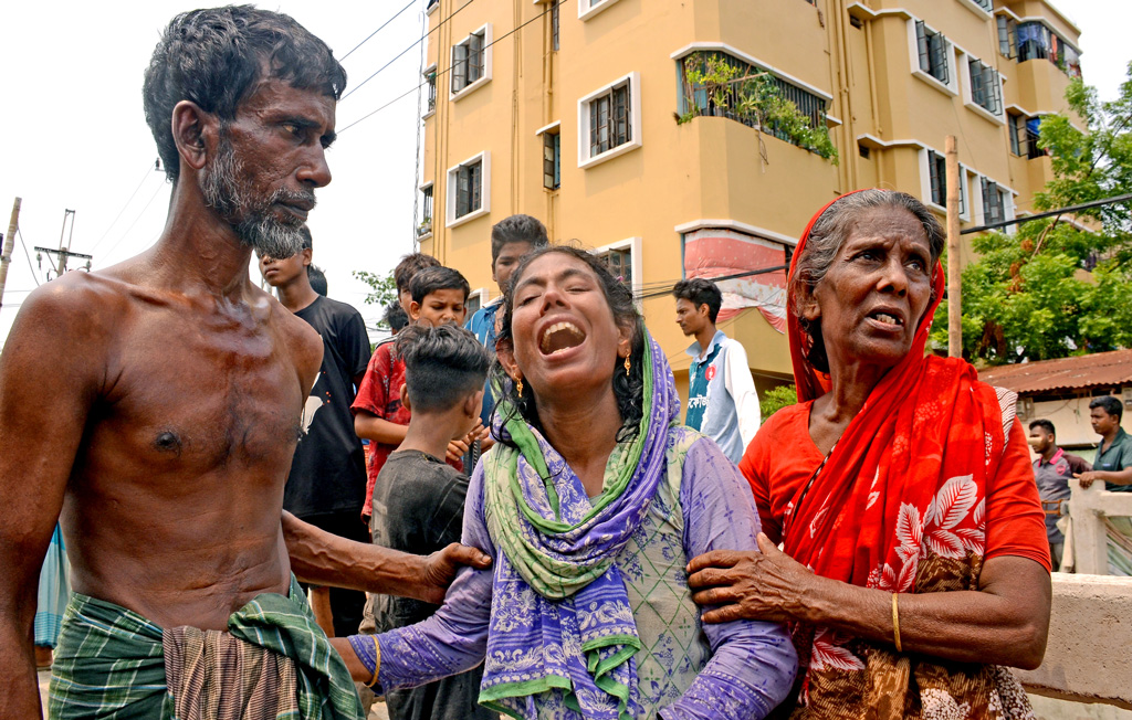 বাড়ির পাশে নালার স্ল্যাব খোলা, শিশুর লাশ মিলল খালে 