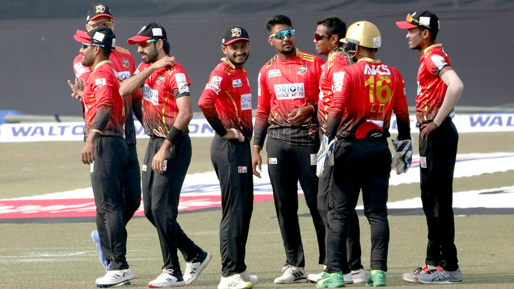 টানা তিন জয়ে শীর্ষে কুমিল্লা