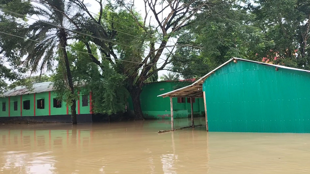 খাগড়াছড়িতে পানিবন্দী হাজার পরিবার