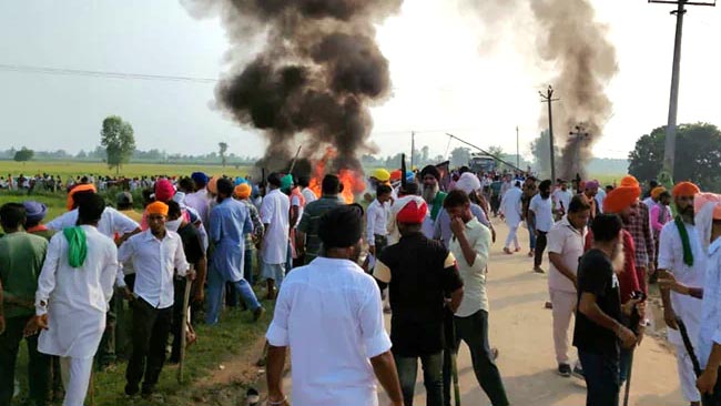 ভারতে কৃষক বিক্ষোভে চালিয়ে দেওয়া হলো গাড়ি, নিহত ৮