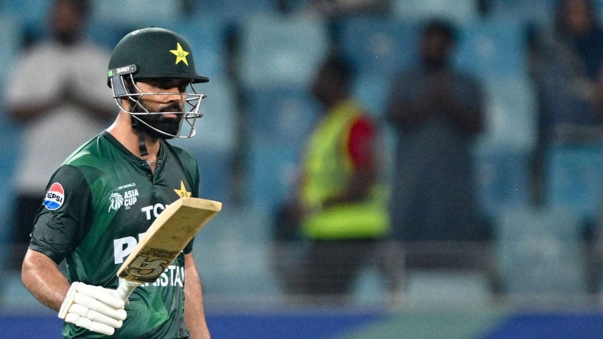 ফখর জামানকে কেন শাস্তি দিল আইসিসি