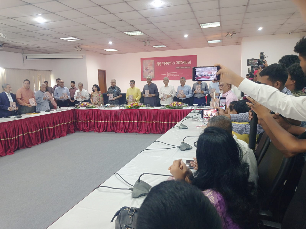 আগে ঘুষ দিতে হতো ১ লাখ, এখন দিতে হয় ৫ লাখ: মির্জা ফখরুল
