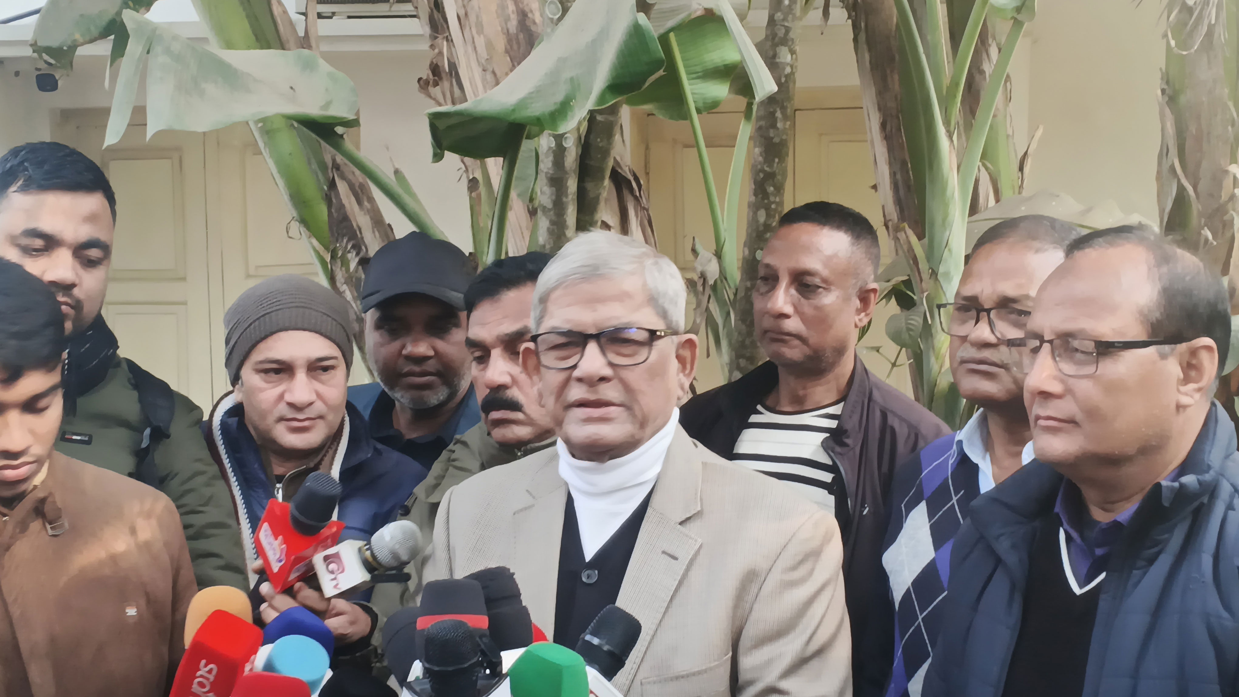 অস্ত্র উদ্ধার ও আইনশৃঙ্খলা রক্ষায় সরকারের ব্যর্থতা স্পষ্ট: মির্জা ফখরুল