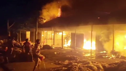 ফরিদপুরে আগুনে পুড়ল ৩ হাজার মণ পাট, ক্ষতি ২ কোটি টাকা