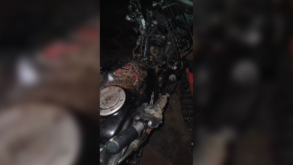 ভাঙ্গায় বাসের নিচে মোটরসাইকেল, আধা কিলোমিটার টেনে নিল বাস, নিহত ২