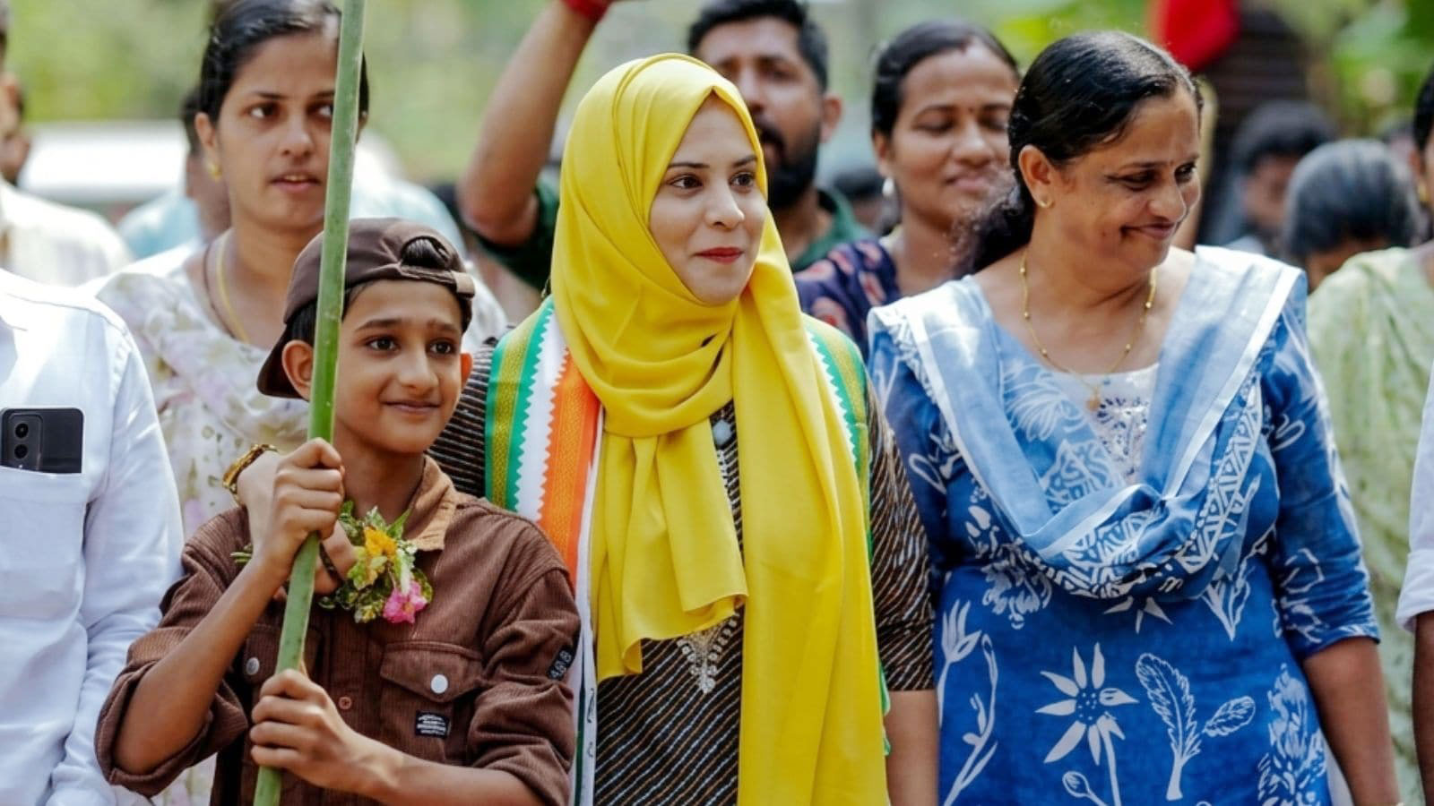 কেরালায় মুসলিম তরুণীর কাছে হারলেন ক্ষমতাসীন বাম জোটের প্রধান