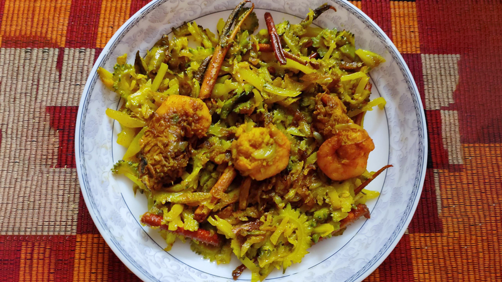 করলা-চিংড়ি