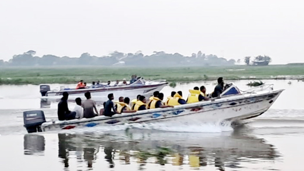 মেঘনায় ট্রলার-স্পিডবোট সংঘর্ষে নিহত বেড়ে ৪