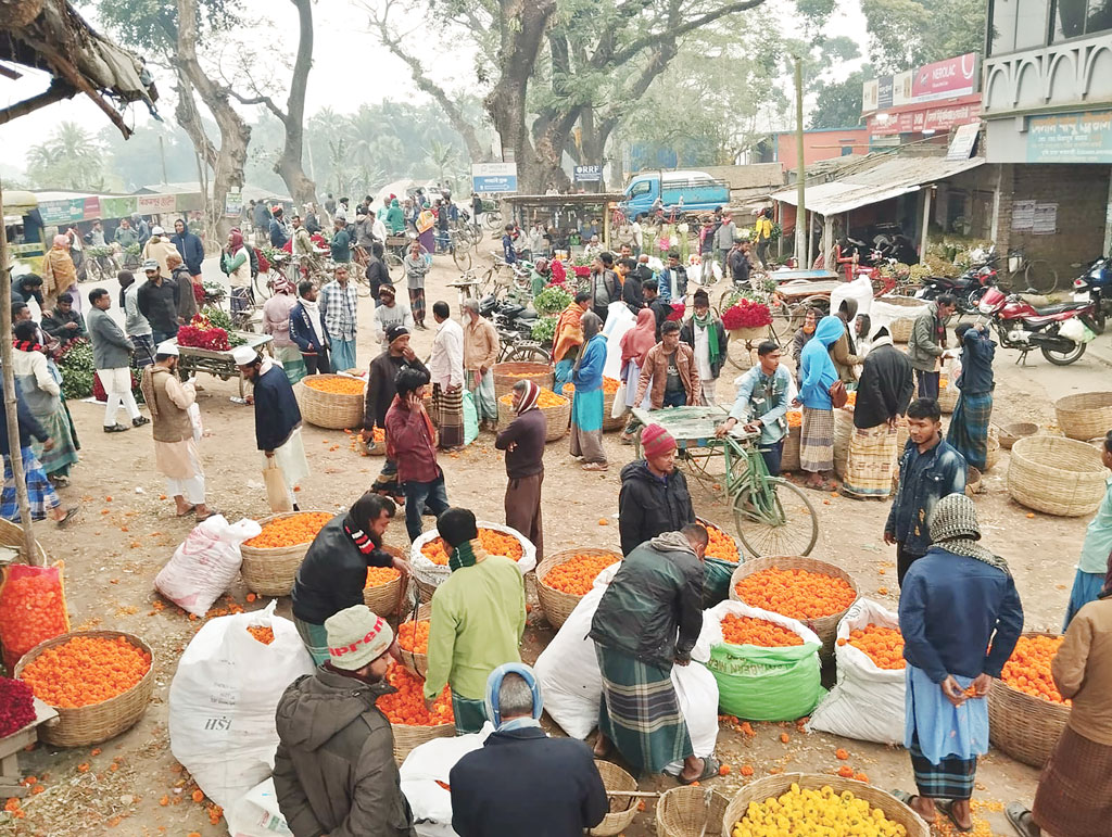 দুই কোটি টাকার ফুল বিক্রি, খুশি কৃষকেরা