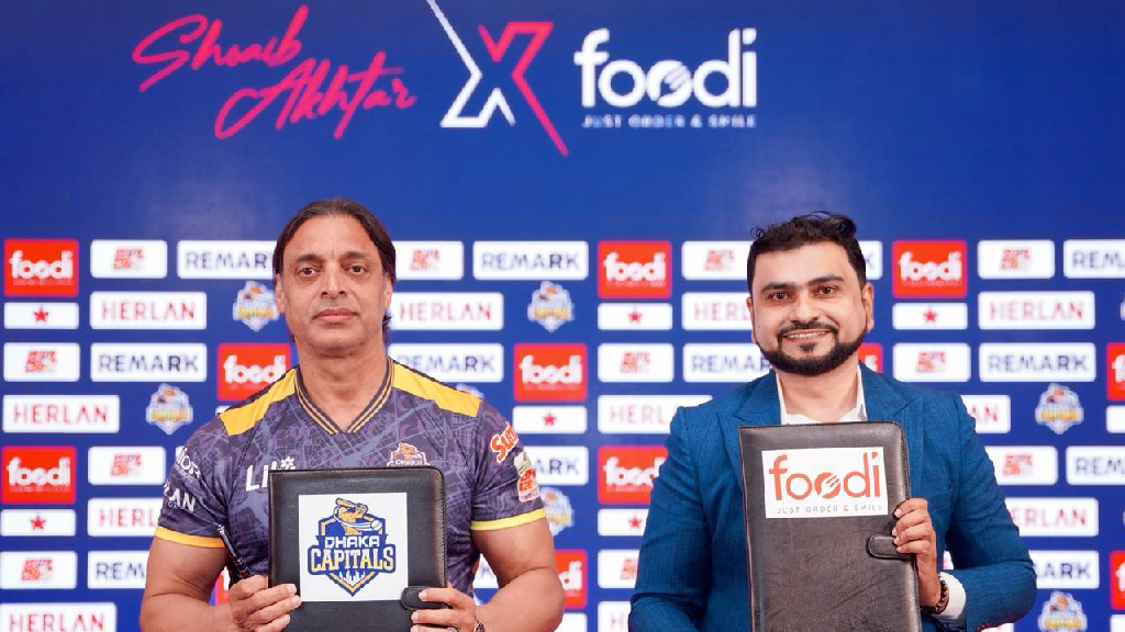 বিপিএলে ঢাকা ক্যাপিটালসের সঙ্গে ফুডি