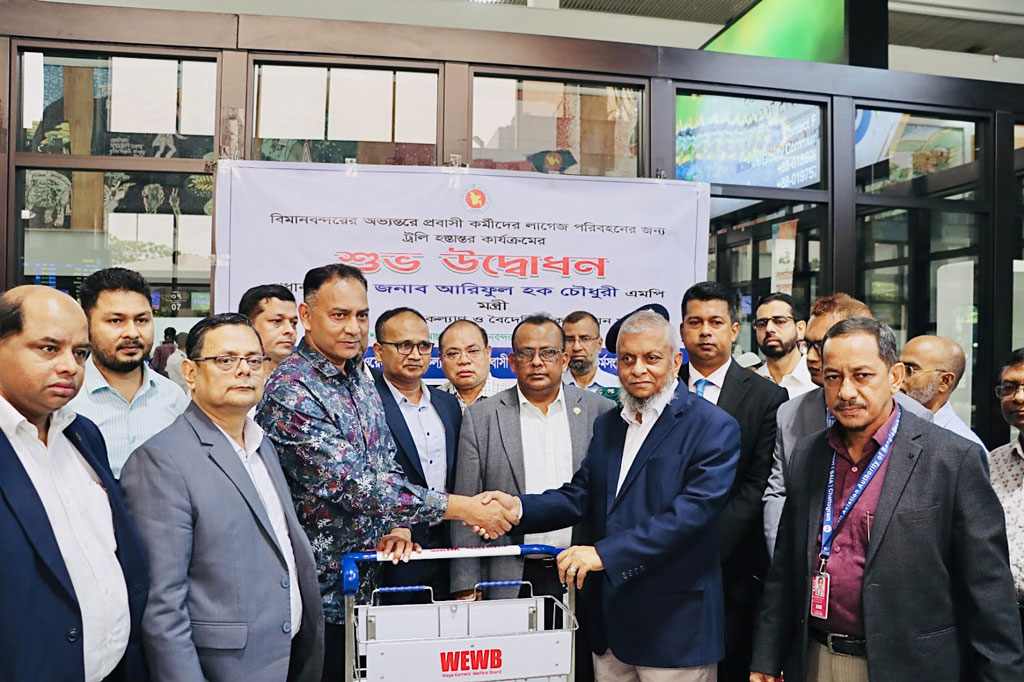 দক্ষ না হলে বিদেশে কর্মীসংখ্যা বাড়িয়ে লাভ নেই: প্রবাসী কল্যাণ মন্ত্রী